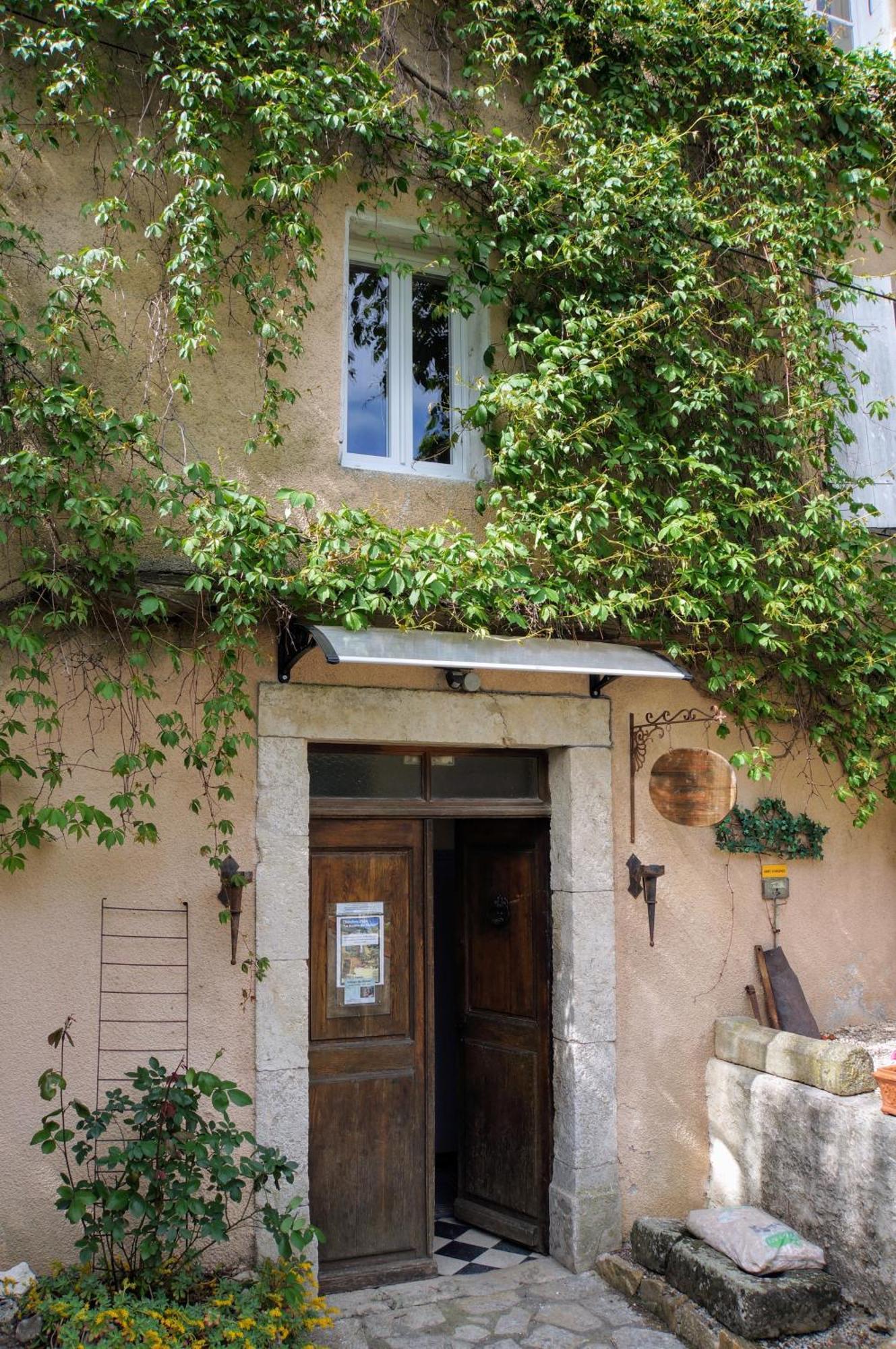 Maison Du Manoir Vallon-Pont-dʼArc Exteriér fotografie