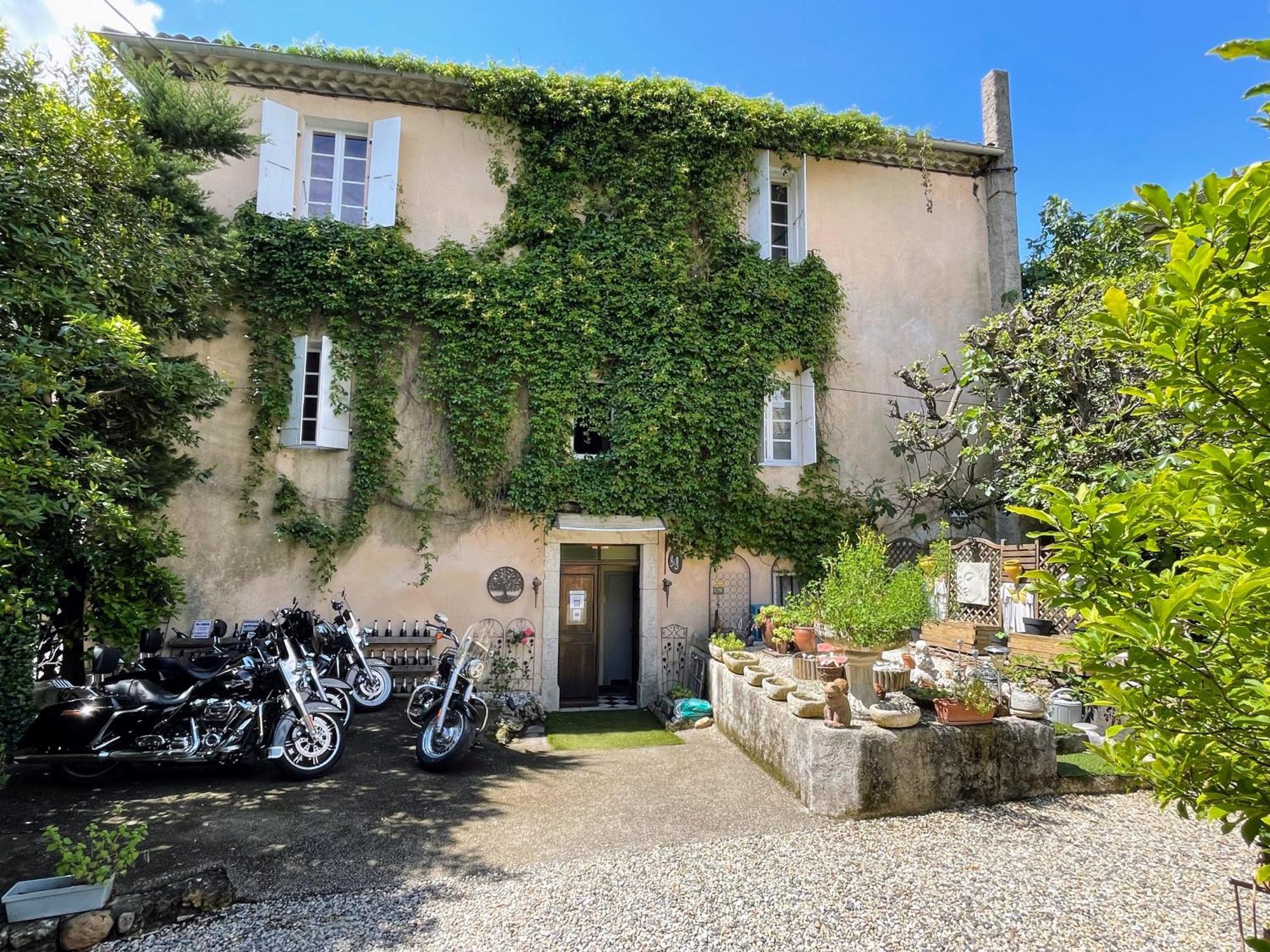 Maison Du Manoir Vallon-Pont-dʼArc Exteriér fotografie